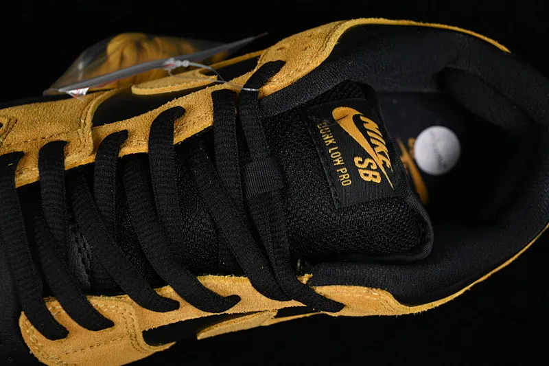 All Categories Nk SB Dunk Series Nk SB Dunk Low Low-top sneakers Nk Dunk SB Low "Valentines Day" Raw rubber black and yellow Retro low-top casual sports skateboard shoes 304292-706